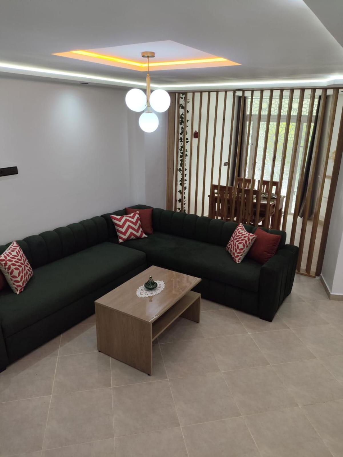 Appartement A Tanger Malabata Piscine Ouverte, Proche Plage Apartamento