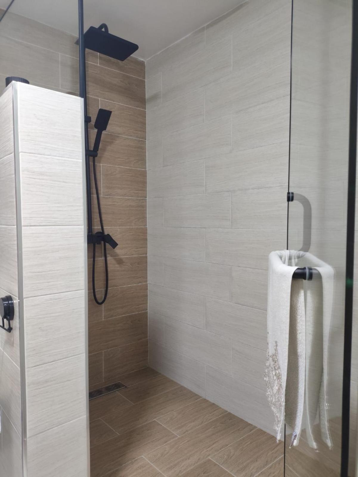 Apartamento Appartement A Tanger Malabata Piscine Ouverte, Proche Plage Tánger